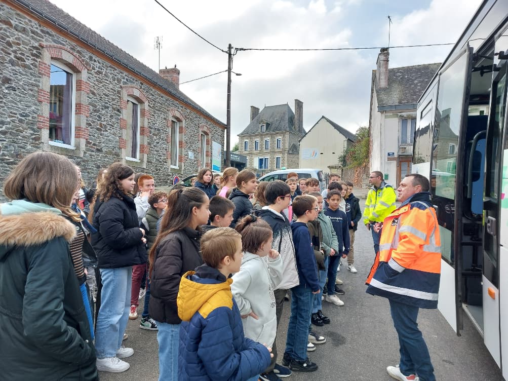 Lire la suite à propos de l’article 6e : consignes de sécurité et transport scolaire